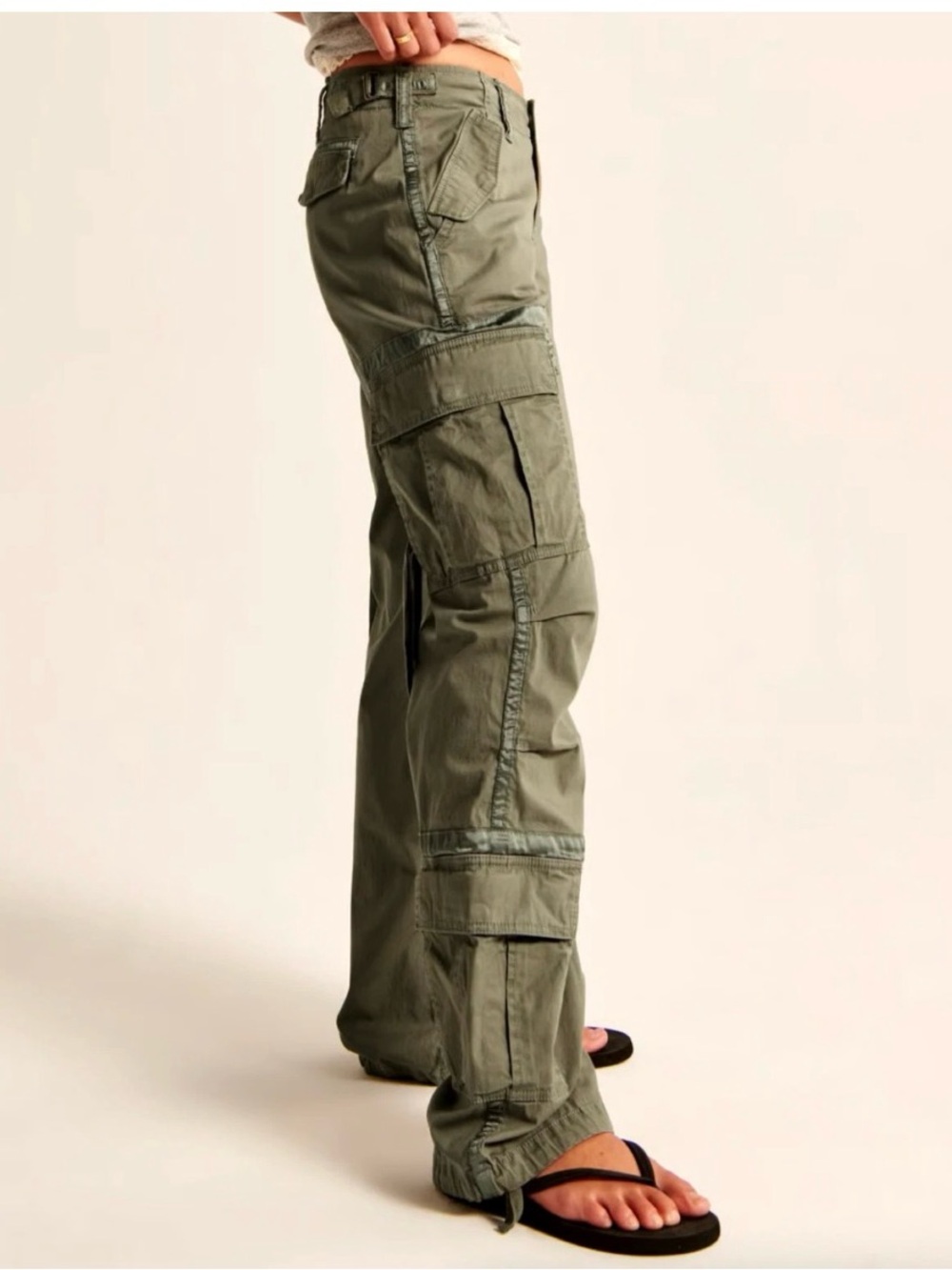 Vintage Abercrombie and Fitch Baggy Cargo Pants Womens 26 Paratrooper 90s Y2K